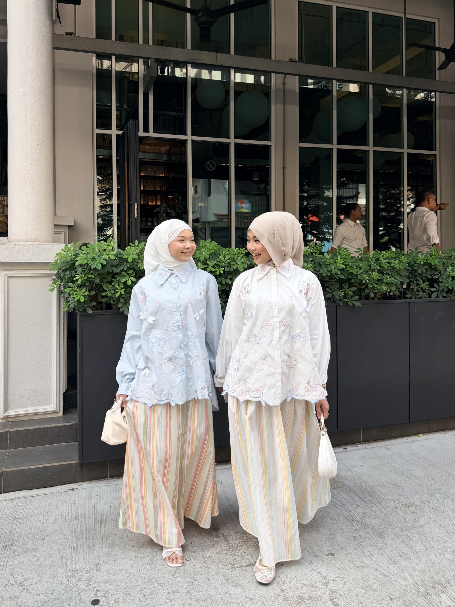 Bella Cotton Blouse - Image 3