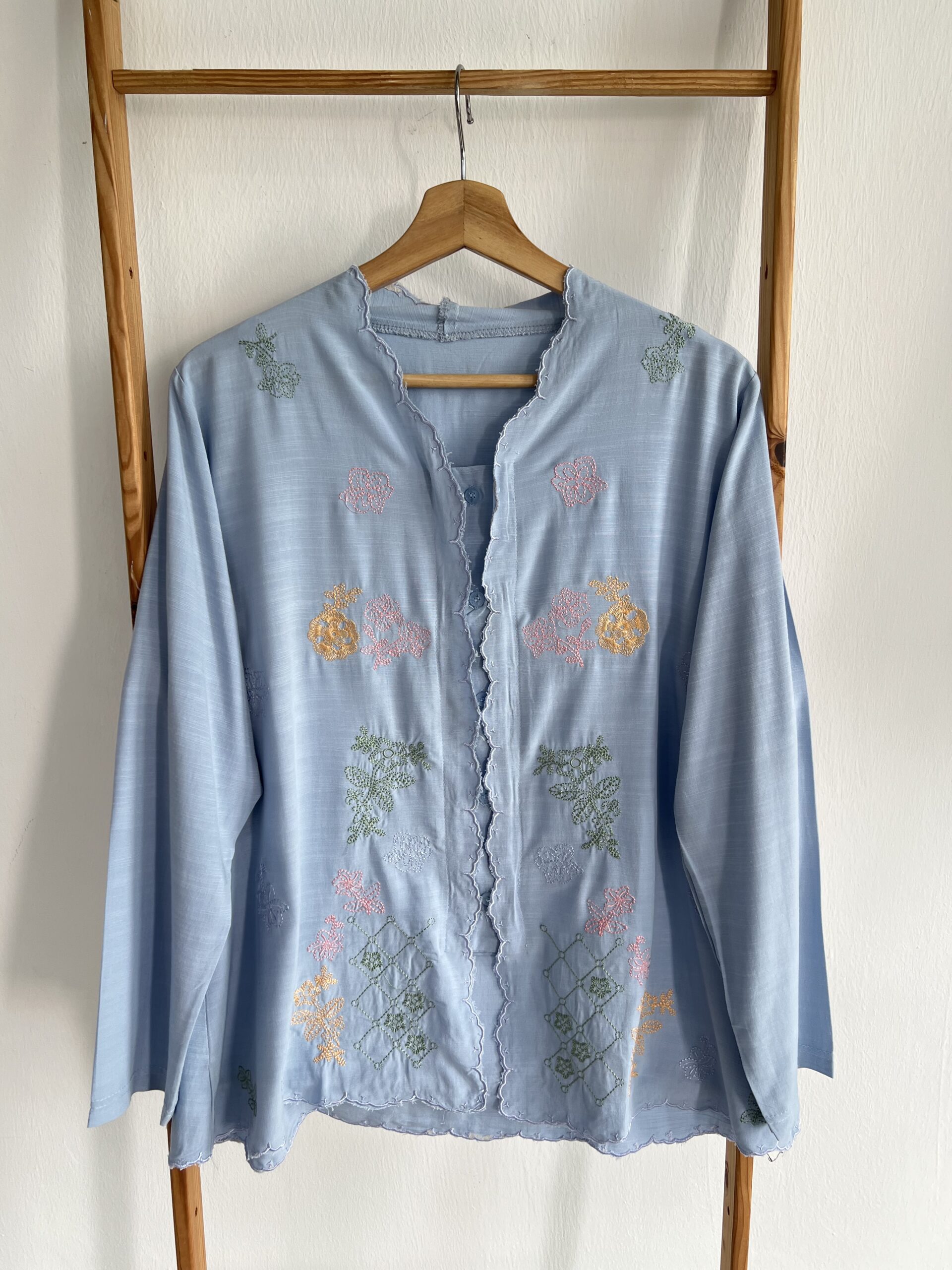 Melati Cotton Blouse - Image 3